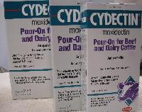 Cydectin Pour On 1 liter - Moxidectin (5 mg/mL). Effective in the treatment and control of gastrointestinal roundworms (brown stomach worms, 28 days of persistent activity), lungworms (42 days of persistent activity), cattle grubs, mites and four types of lice (biting & sucking). Not for use in veal calves.